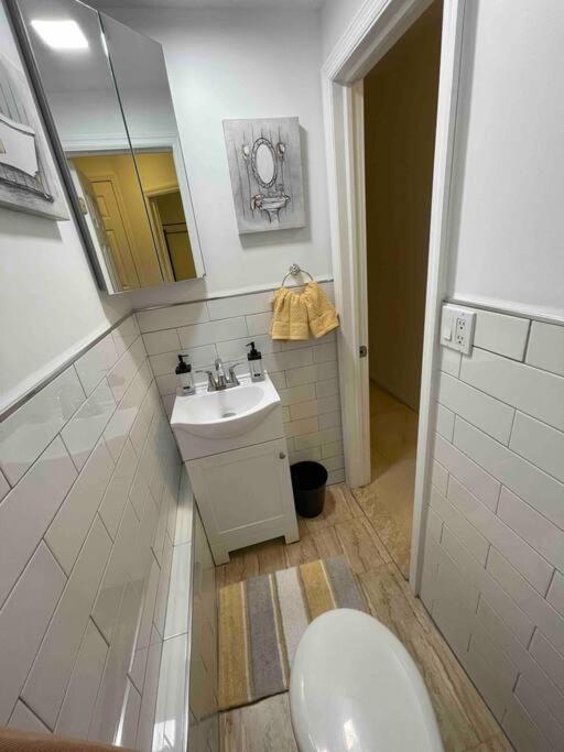 Modern Rental Brooklyn'S Hidden Gem Нью-Йорк Экстерьер фото